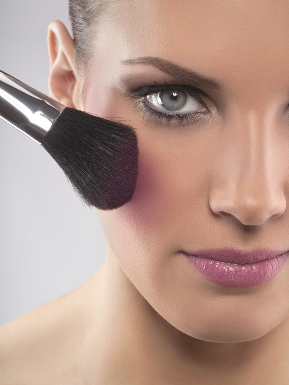 Les astuces pour mieux utiliser le blush Mon de beauté